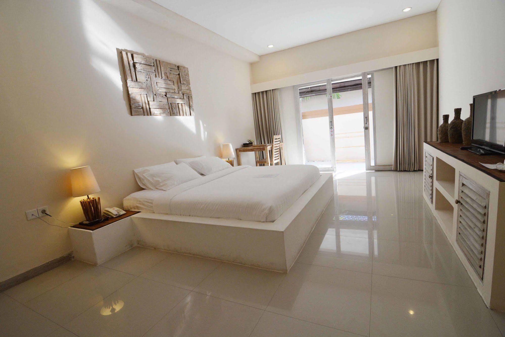 Kutaville Seminyak Esterno foto